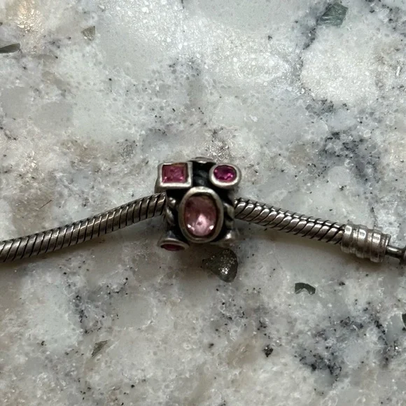 Pink rhinestone Chamilia bead - Picture 3 of 3